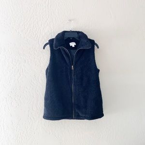 Everly All Black Soft Fuzzy Knit Zipup Vest